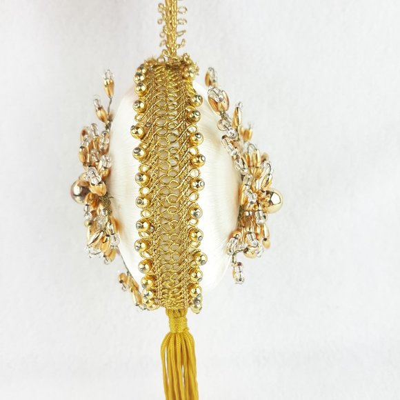 Vintage Satin Beaded Christmas Ornament Cream Gold - Picture 4 of 11